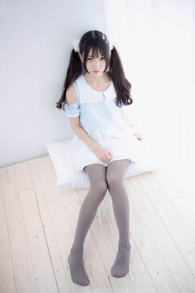图片[1]-蓝白洛丽塔少女，软萌又清新-桃雾阁