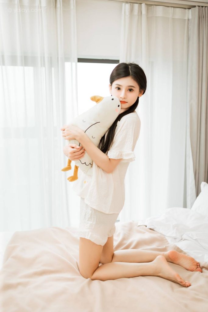 图片[3]-米白睡衣双马尾少女，软萌又治愈。-桃雾阁