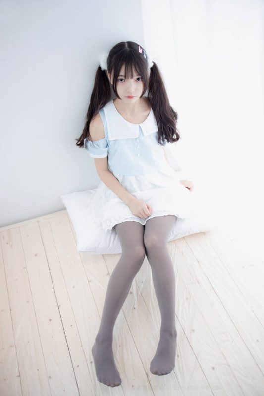 蓝白洛丽塔少女，软萌又清新-桃雾阁